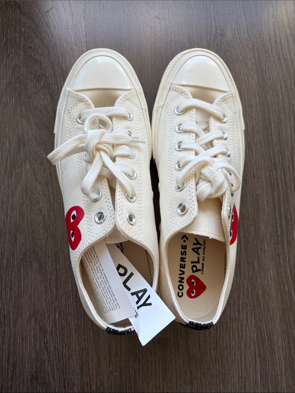Comme des Garcons PLAY Low-Top Sneakers in Cream with Red Heart